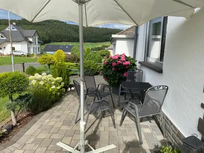 Ein allgemeiner Bergblick oder ein Berglick von der Pension aus