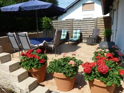 Ein Garten an der Unterkunft Ferienhaus - Vakantiehuis, Ferienwohnung, 100 qm, Rollmann, 54578 Nohn, Eifel- Nürburgring