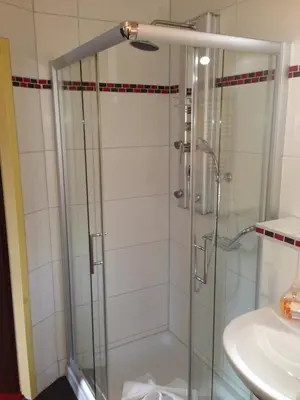 Ein Badezimmer in der Unterkunft Rheinhotel Lamm