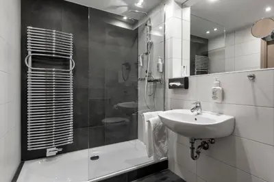 Ein Badezimmer in der Unterkunft AKZENT Hotel Restaurant Roter Ochse Rhens bei Koblenz