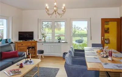 TV/Unterhaltungsangebot in der Unterkunft Awesome Home In Müllenbach With Kitchen
