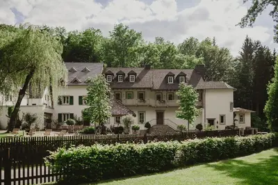 Ein Garten an der Unterkunft Alte Bäckerei