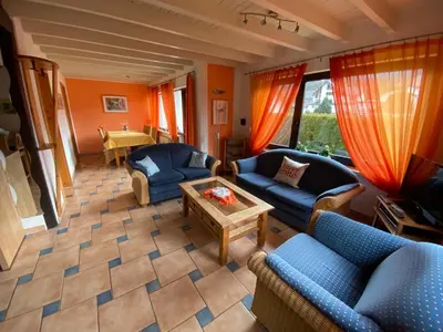 Ein Sitzbereich in der Unterkunft Ferienhaus Jüngling