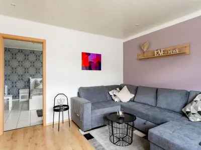 Ein Sitzbereich in der Unterkunft Ferienwohnung Moselblick