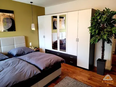 Ein Bett oder Betten in einem Zimmer der Unterkunft Ruhiges Apartment I 45 qm I 5 Min zur WHU