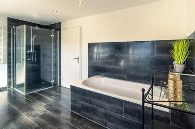 Ein Badezimmer in der Unterkunft Green Valley Lounge Apartment