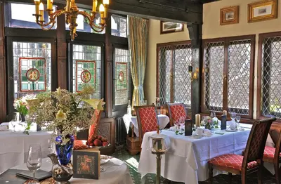 Getränke in der Unterkunft Burghotel auf Schönburg