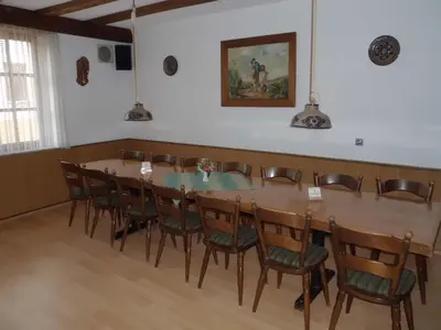 Ein Restaurant oder anderes Speiselokal in der Unterkunft Hotel Restaurant Zur Pfanne