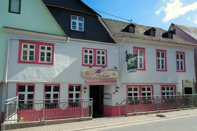 Das Gebäude in dem sich das Hotel befindet