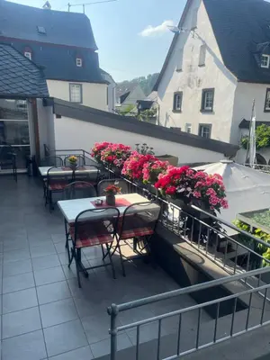 Ein allgemeiner Bergblick oder ein Berglick von der Pension aus