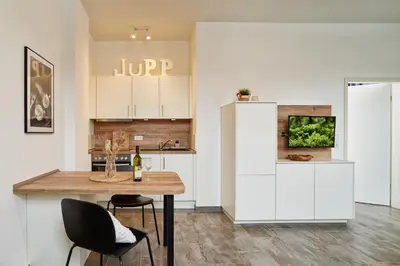 Küche/Küchenzeile in der Unterkunft DTV-zertifizierte Ferienwohnung Kleine Moselruhe - zentral, für 3 Personen, Parkplatz & WLAN