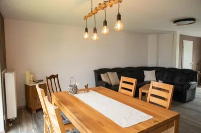 Ein Sitzbereich in der Unterkunft Ferienwohnung Träwa