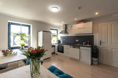 Küche/Küchenzeile in der Unterkunft Altes Schwesternhaus - Homesite Apartments - bis 20 Personen