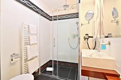 Ein Badezimmer in der Unterkunft Hotel Weinberg-Schlößchen