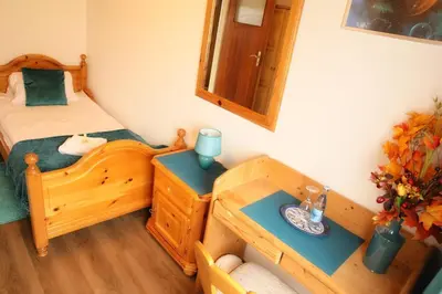 Ein Bett oder Betten in einem Zimmer der Unterkunft Hotel-Restaurant Zum Burgkeller
