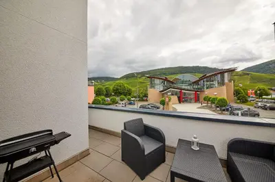Ein allgemeiner Bergblick oder ein Berglick von der Ferienwohnung aus