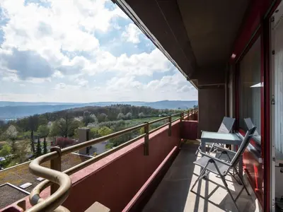 Ein Balkon oder eine Terrasse in der Unterkunft Apartment Horizont - B1014 by Interhome