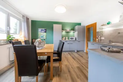 Küche/Küchenzeile in der Unterkunft Kleine AUSZEIT Eifel