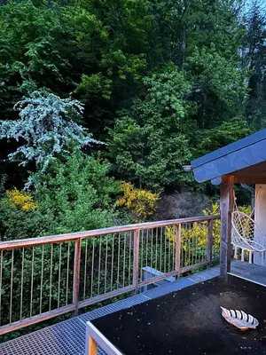 Ein Balkon oder eine Terrasse in der Unterkunft Dachterrassenwohnung - nah am See