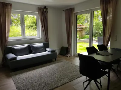 Ein Sitzbereich in der Unterkunft Eifelglück