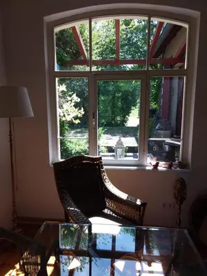 Ein Sitzbereich in der Unterkunft Ferienbahnhof Utzerath