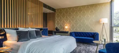 Ein Bett oder Betten in einem Zimmer der Unterkunft Emser ThermenHotel