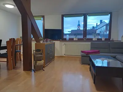 TV/Unterhaltungsangebot in der Unterkunft Zentrale Ferienwohnung mit Blick auf die Paulinskirche