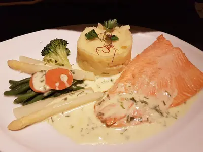 Essen im Hotel oder in der Nähe