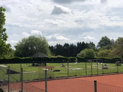 Tennis und/oder Squash in der Unterkunft Ferienhaus im Feriendorf Freilingen (Eifel). oder in der Nähe