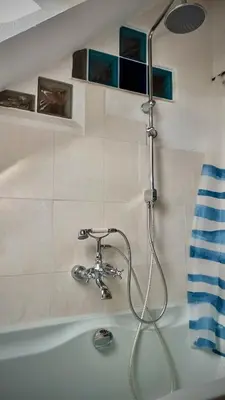 Ein Badezimmer in der Unterkunft Ferienappartement Rondine Bekond