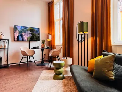 TV/Unterhaltungsangebot in der Unterkunft Klassen Stay - Exklusive Altbau Apartments - Zentral - Rheinnähe