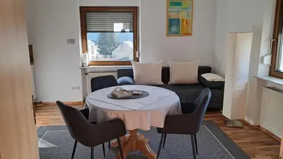Ein Sitzbereich in der Unterkunft Ferienwohnung Moselnest