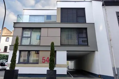Das Gebäude in dem sich die Ferienwohnung befindet