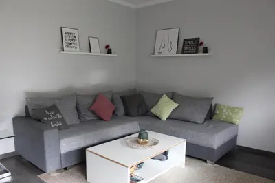 Ein Sitzbereich in der Unterkunft Ferienwohnung Sponheim