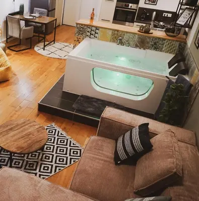 Ein Sitzbereich in der Unterkunft Stilvolles City-Loft mit privatem Whirlpool