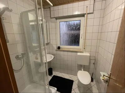 Ein Badezimmer in der Unterkunft Relaxen am Ring Fewo 1