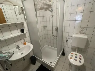Ein Badezimmer in der Unterkunft Relaxen am Ring Fewo 2