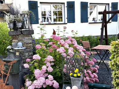Ein Garten an der Unterkunft Ferienwohnung Zur Scheune