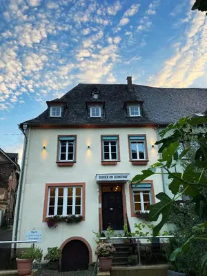 Das Gebäude in dem sich das Bed & Breakfast befindet