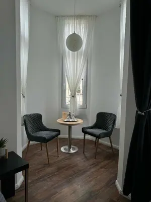 Ein Sitzbereich in der Unterkunft Hotel zum Rittersprung