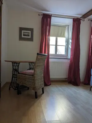 Ein Sitzbereich in der Unterkunft Kruft Veldenz