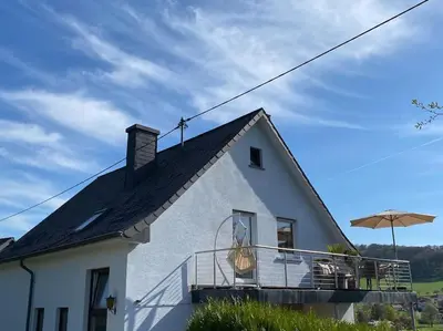 Das Gebäude in dem sich die Ferienwohnung befindet
