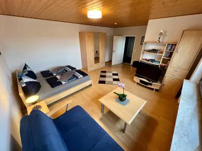 Ein Sitzbereich in der Unterkunft Ferienwohnung Terrasse Parkplatz WallBox Nürburgring