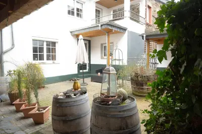 Das Gebäude in dem sich die Ferienwohnung befindet