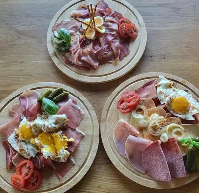 Essen im Hotel oder in der Nähe