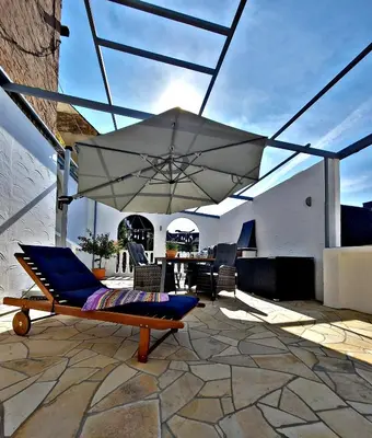 Ein Patio oder anderer Außenbereich in der Unterkunft Bürgerhaus Zeltingen Apartment I