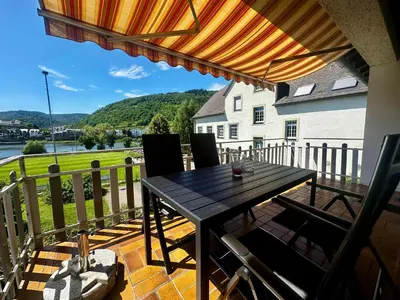 Ein allgemeiner Bergblick oder ein Berglick von der Ferienwohnung aus