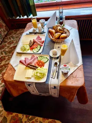 Essen im Privatzimmer oder in der Nähe