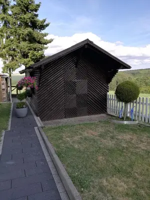 Das Gebäude in dem sich die Ferienwohnung befindet