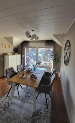 Ein Sitzbereich in der Unterkunft Romantische Ferienwohnung